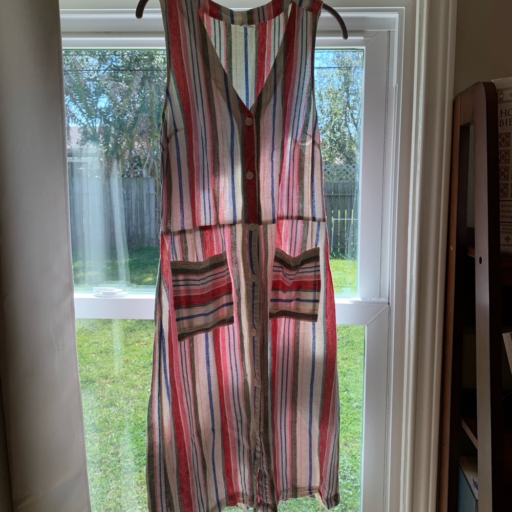 Linen summer dress with pockets
